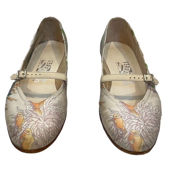 Salvatore Ferragamo Vintage Audrey Flats - Picture 6 of 11